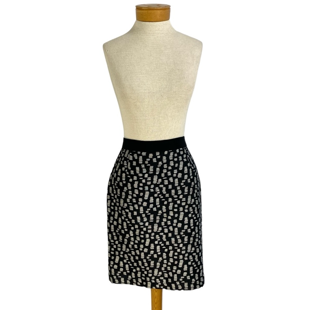 Classiques Entier Sz 4 Black and Gray Abstract Skirt